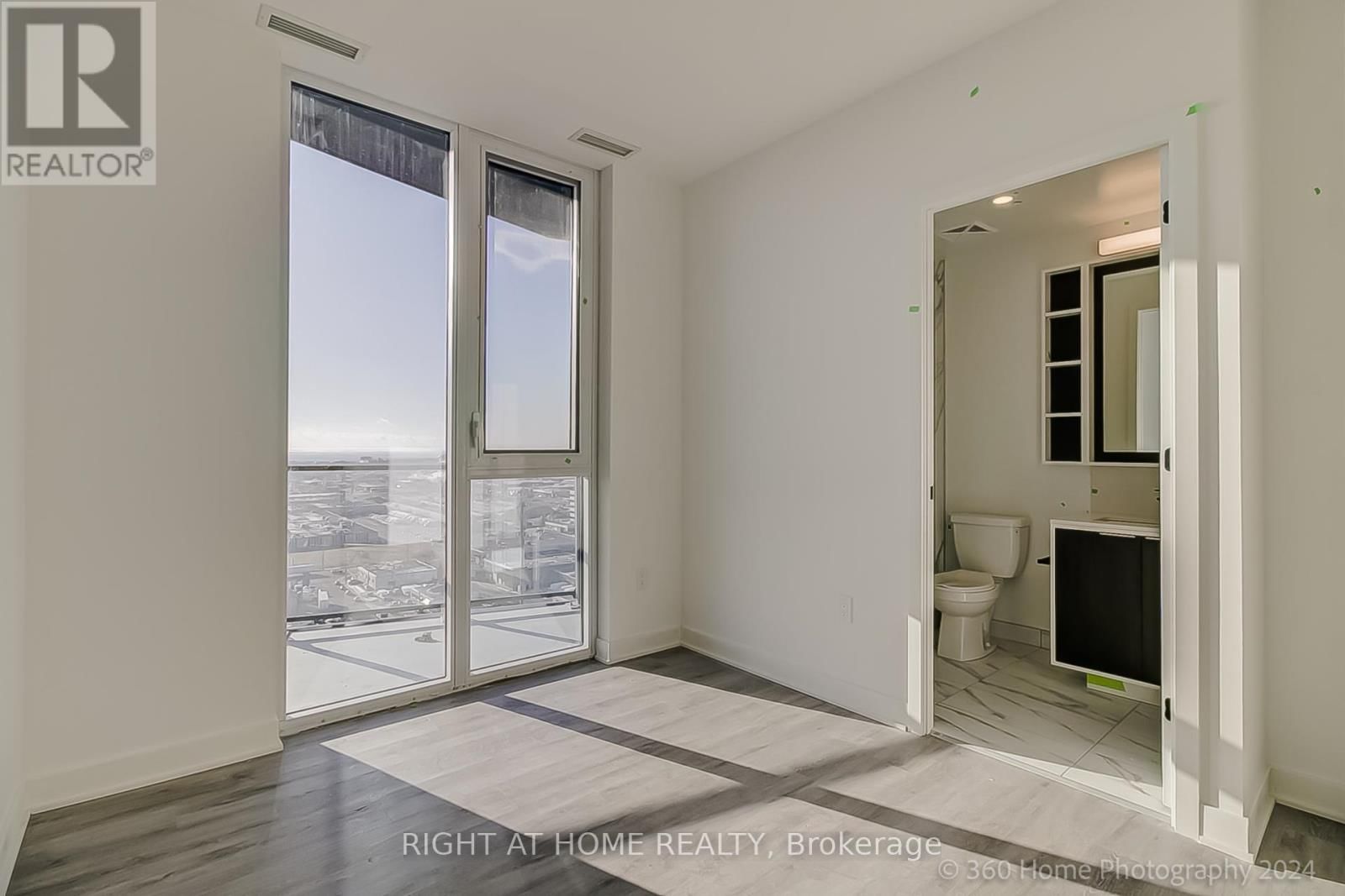 1809 - 36 ZORRA STREET Image 11