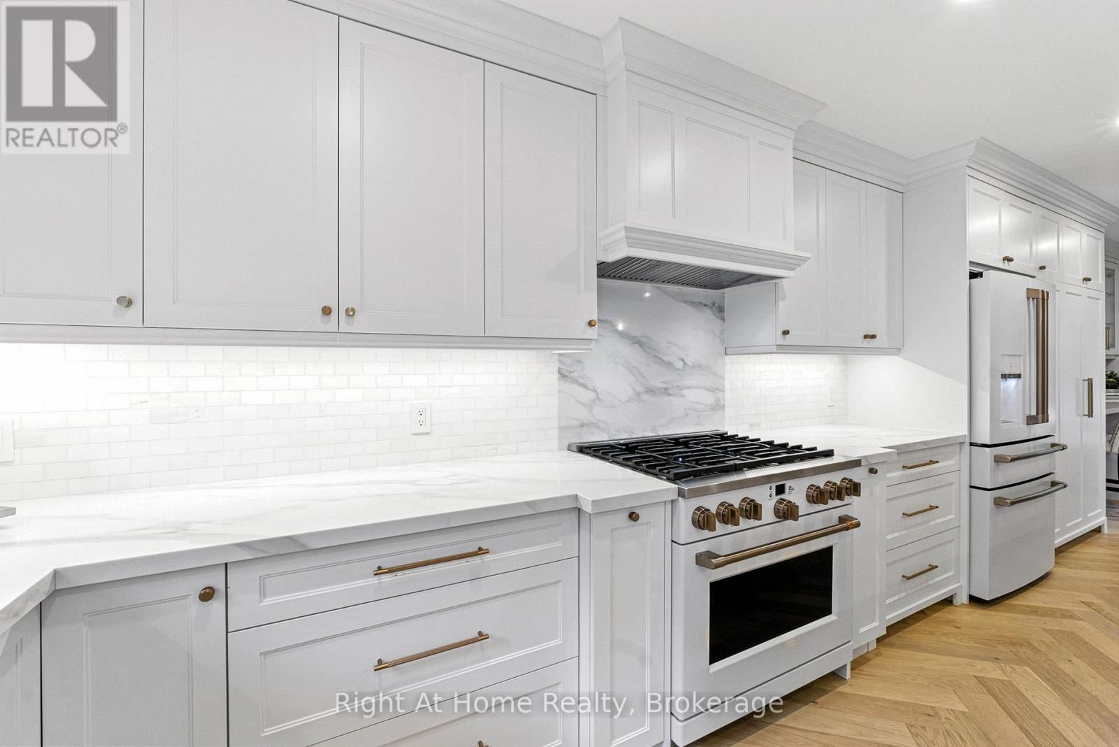 230 POOLE DRIVE Image 13