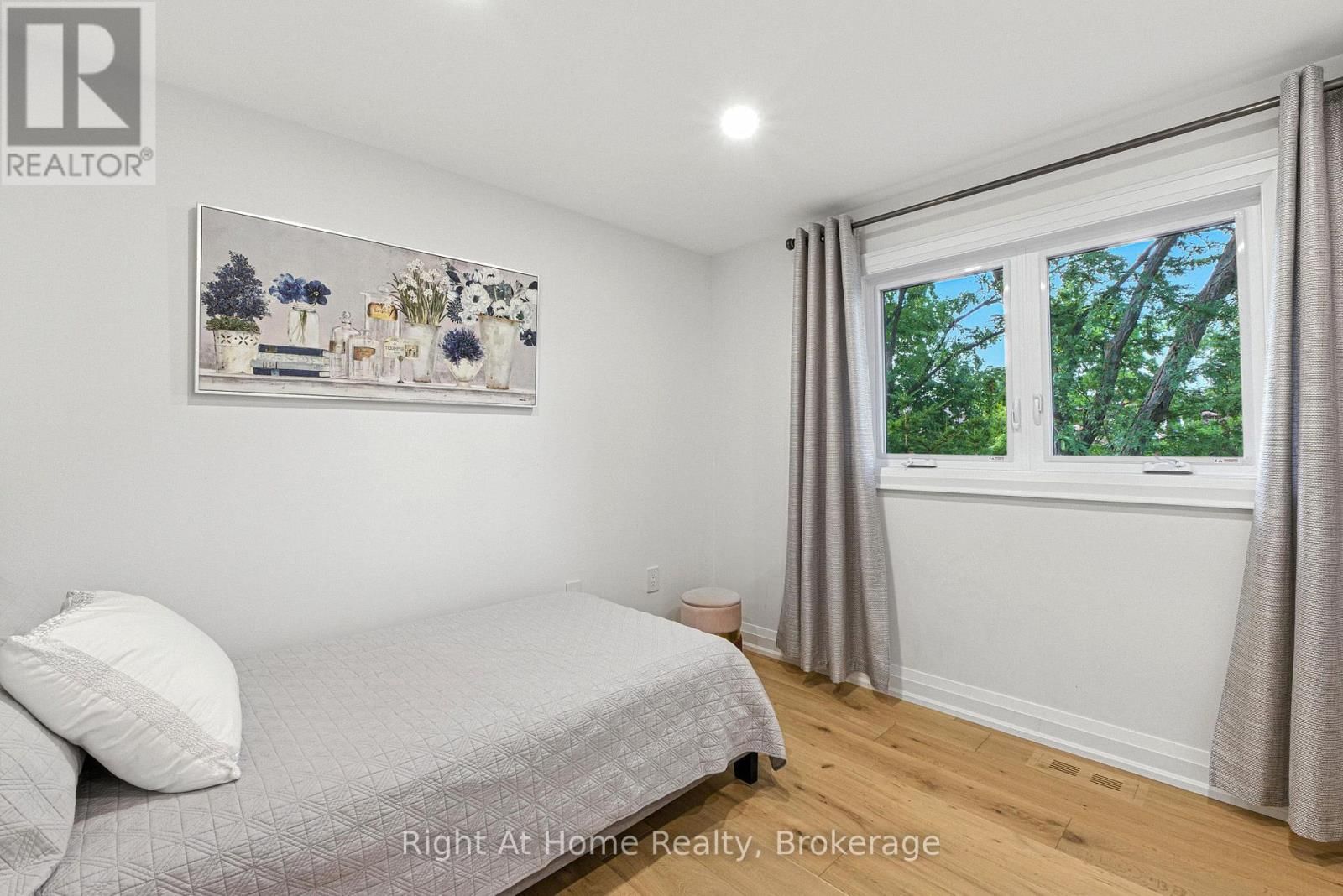 230 POOLE DRIVE Image 36