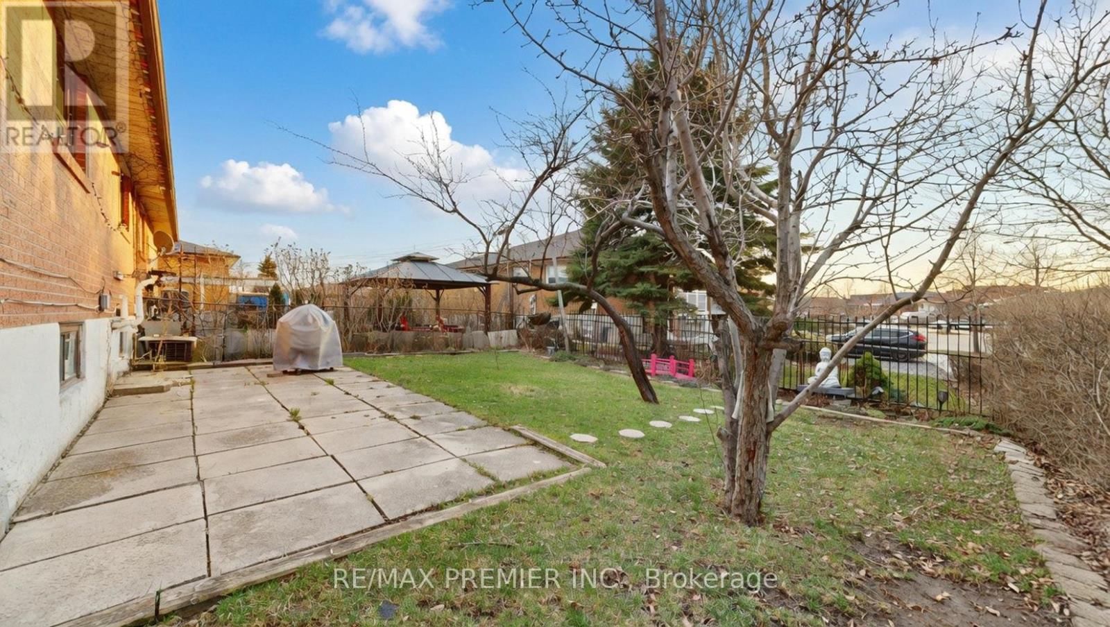 108 HISEY CRESCENT Image 11