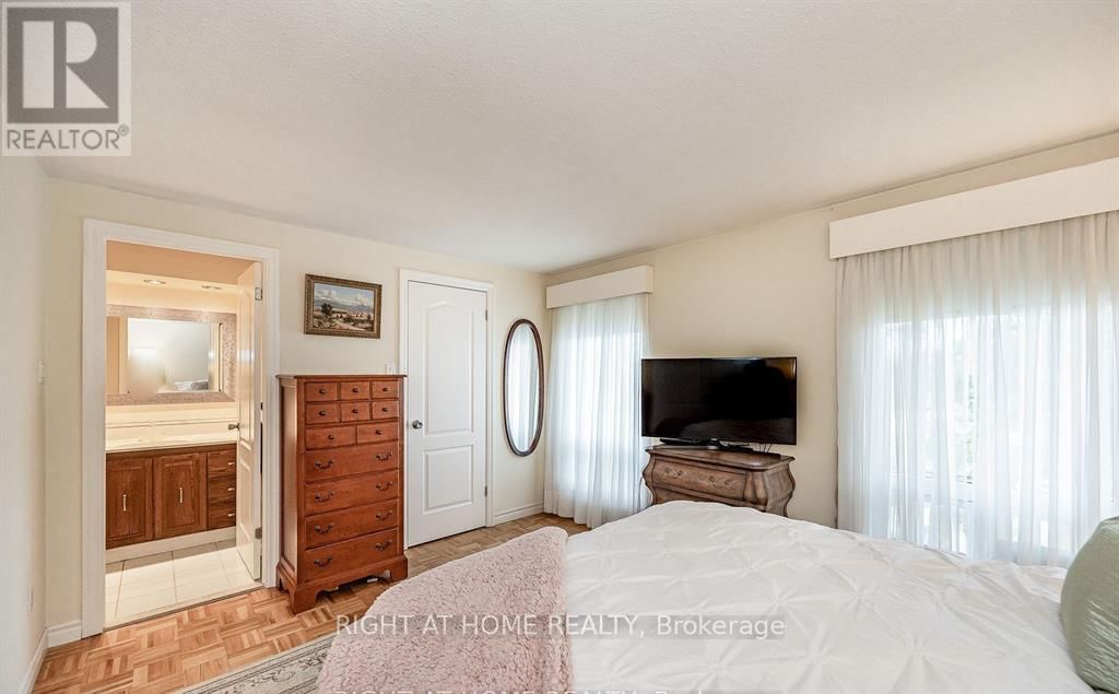 32 - 6679 SHELTER BAY ROAD Image 10