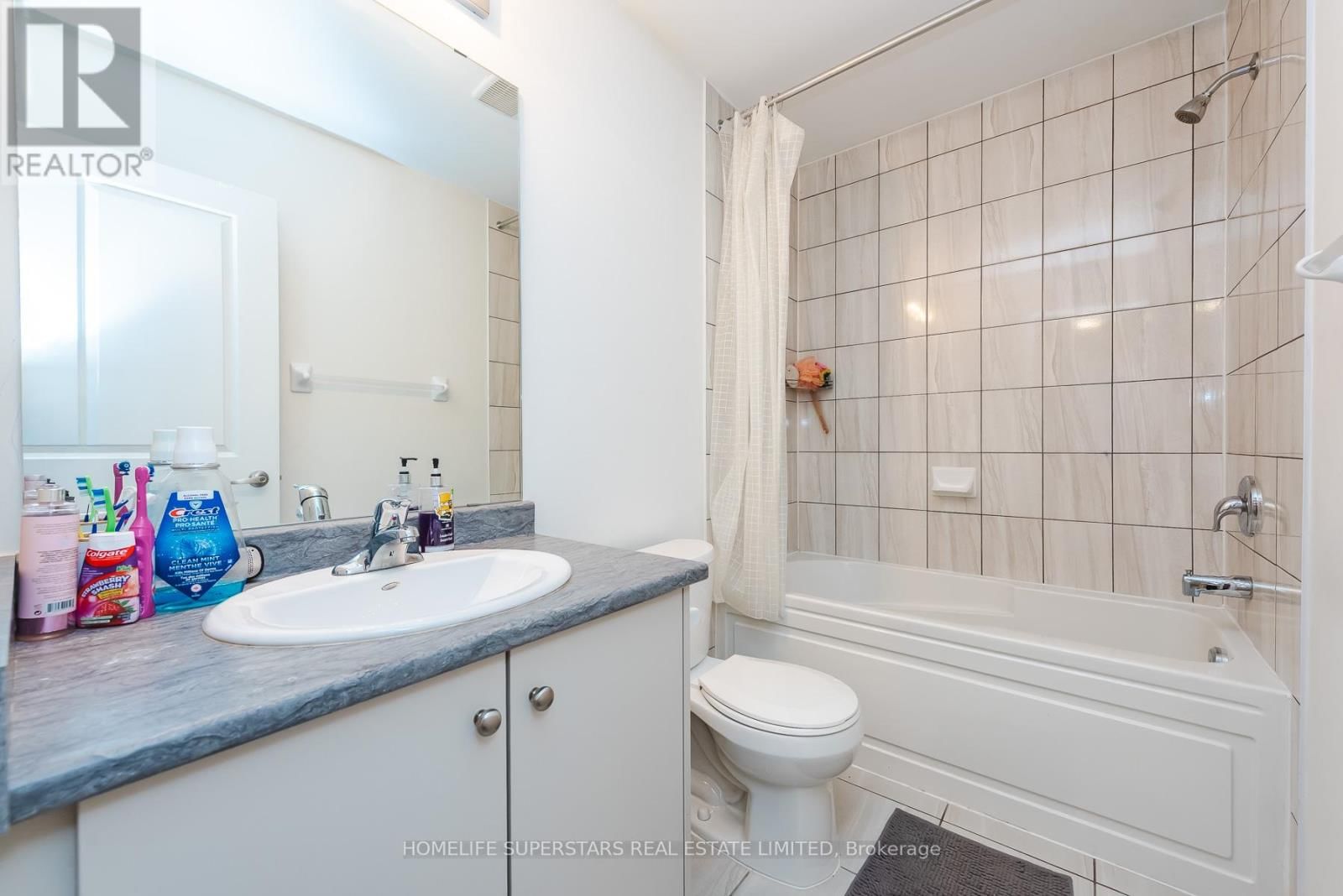 3 - 10 KNOTSBERRY CIRCLE Image 36