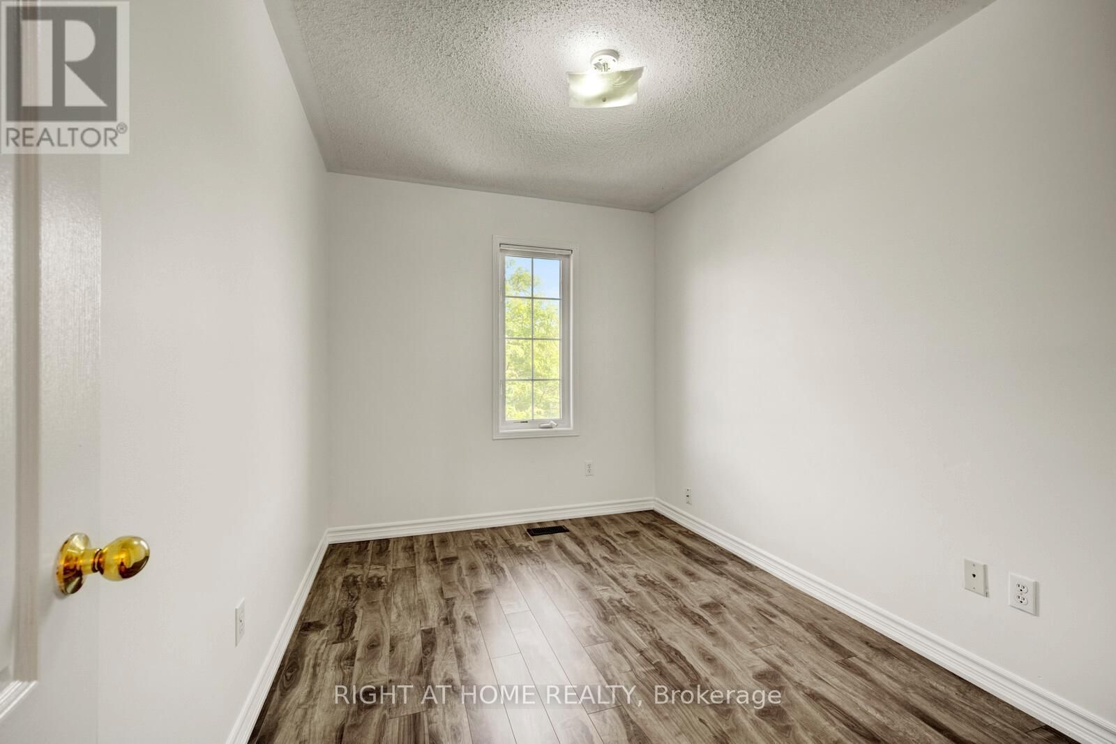 53 FEATHER REED WAY Image 22