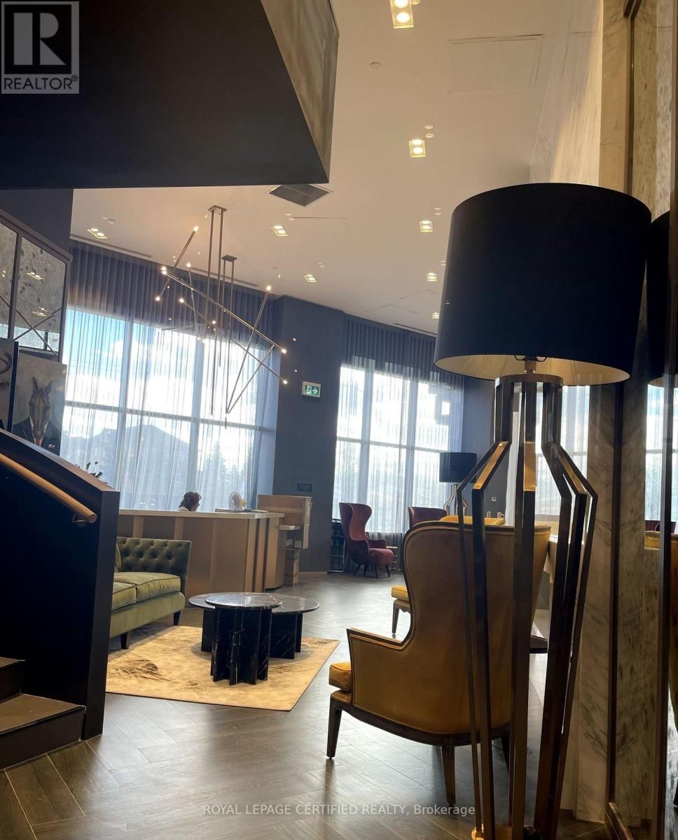 131 - 395 DUNDAS STREET Image 15