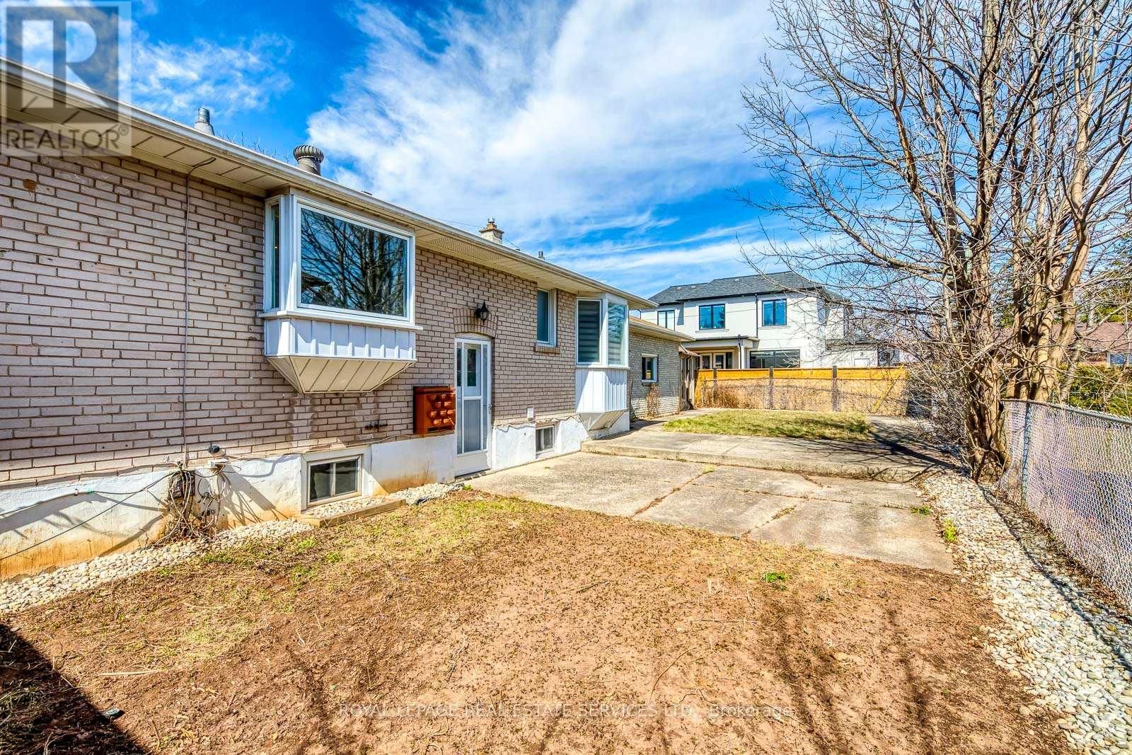 577 TRUDALE COURT Image 25