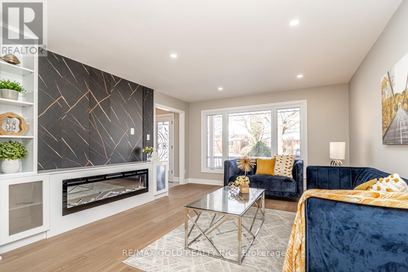 48 MALCOLM CRESCENT Image 10