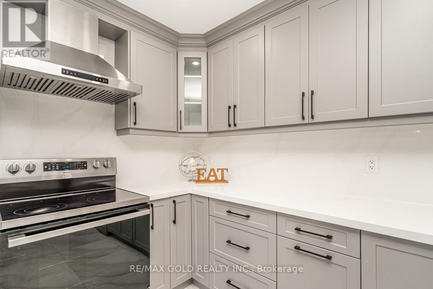 48 MALCOLM CRESCENT Image 16