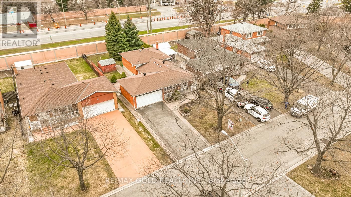 48 MALCOLM CRESCENT Image 49