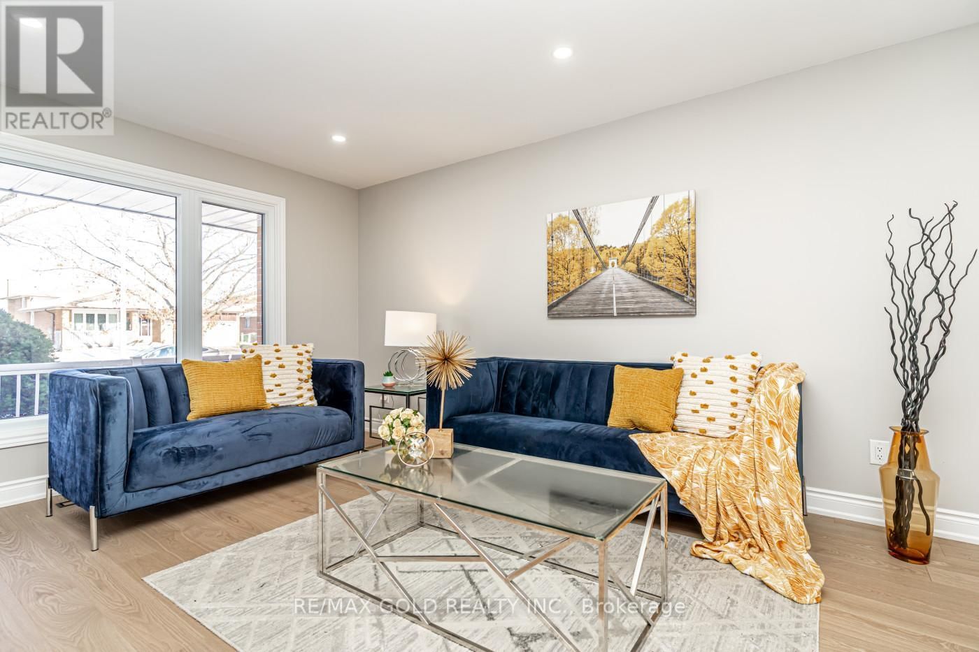 48 MALCOLM CRESCENT Image 7