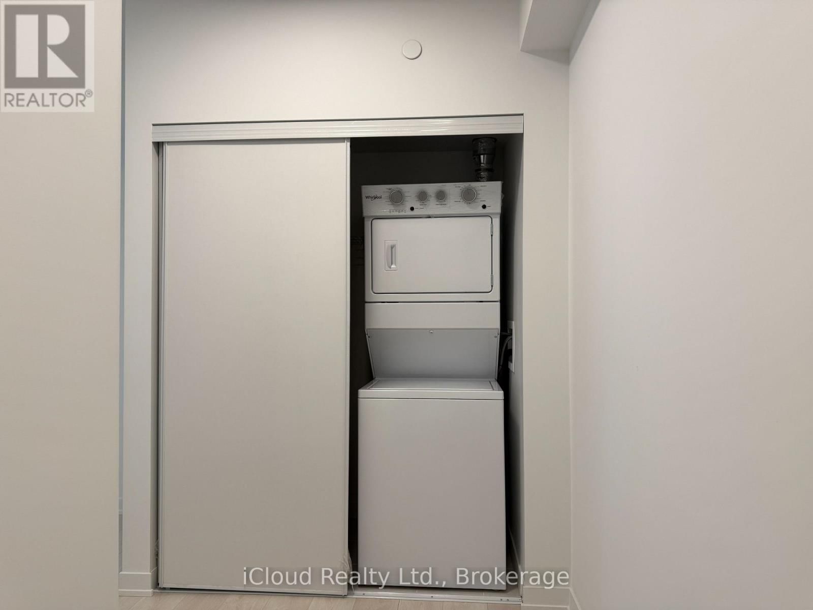 211 - 4878 POWERS COMMON Image 25