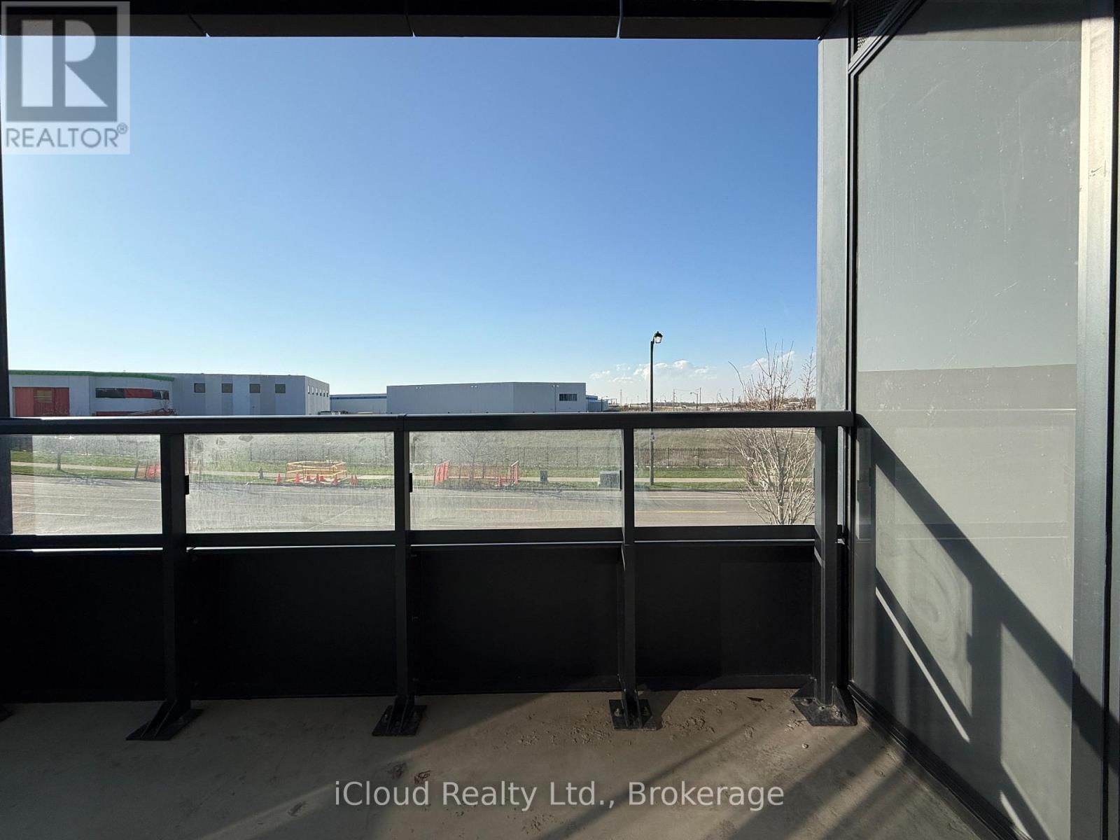 211 - 4878 POWERS COMMON Image 32