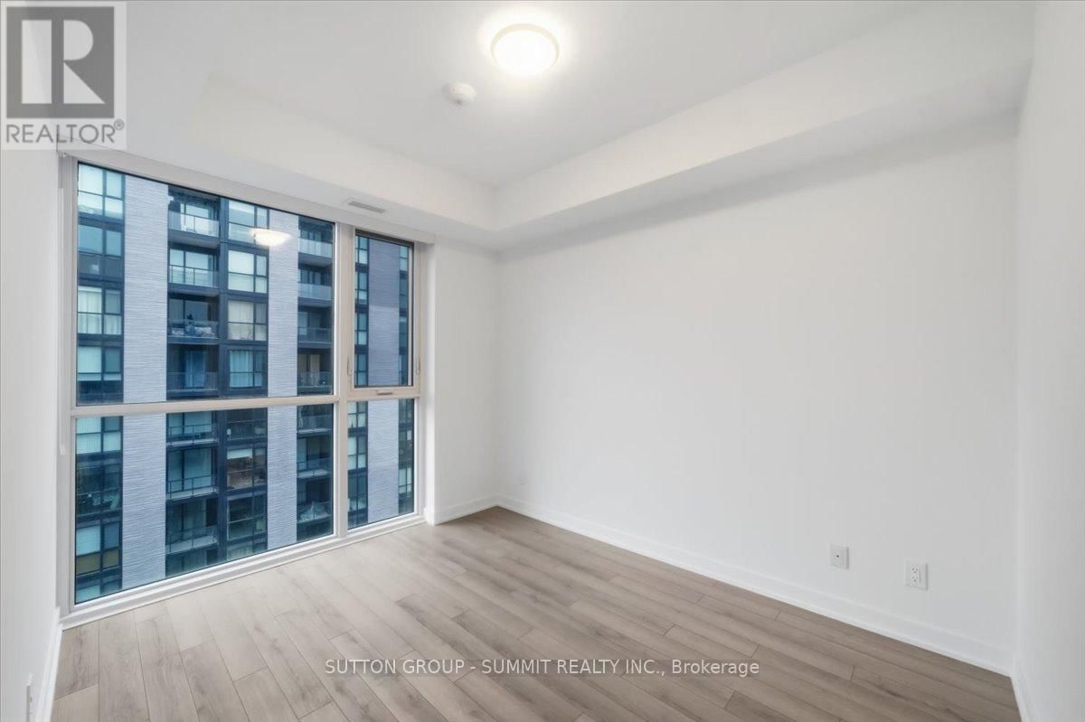 1511 - 3071 TRAFALGAR ROAD NORTH Image 11