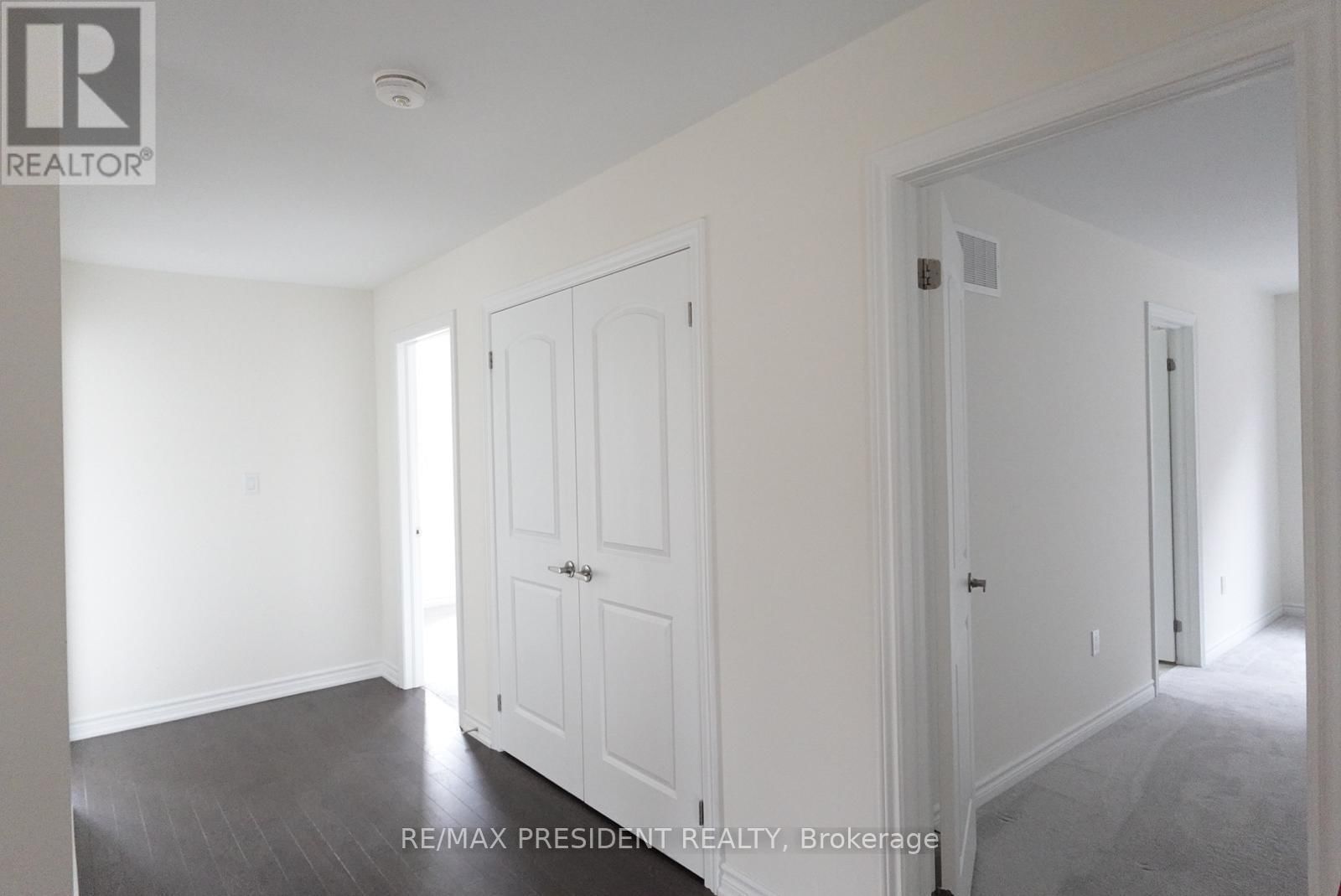 6 JENWOOD CRESCENT Image 21