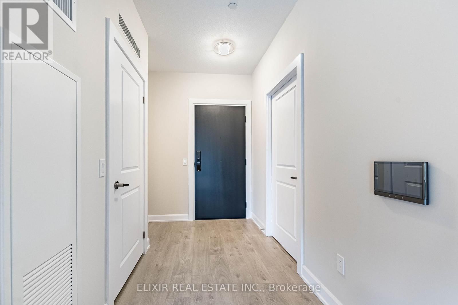 601 - 3220 WILLIAM COLTSON AVENUE Image 6