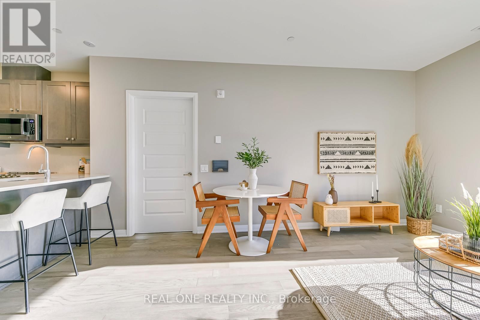 417 - 95 DUNDAS STREET WEST Image 18