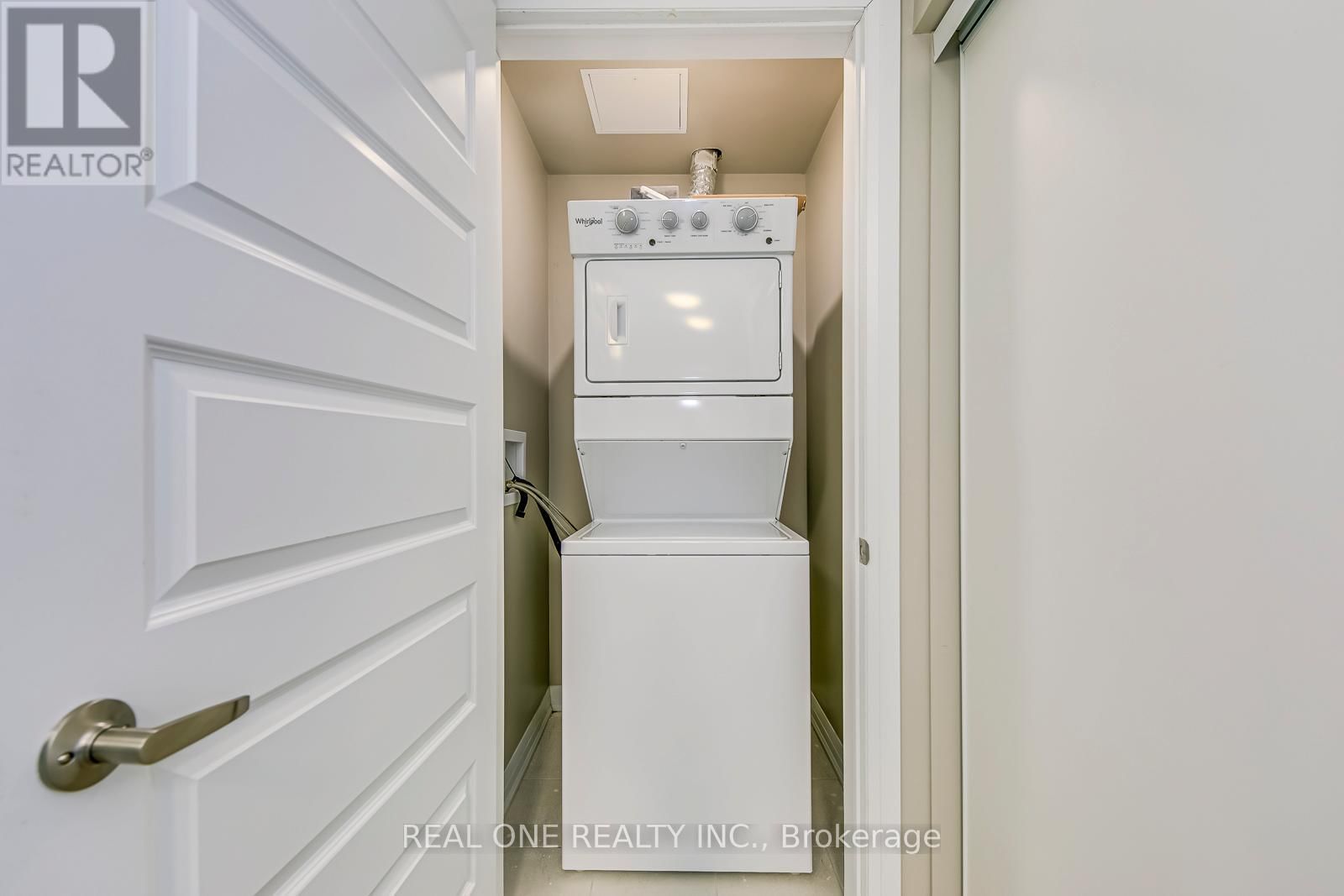 417 - 95 DUNDAS STREET WEST Image 30