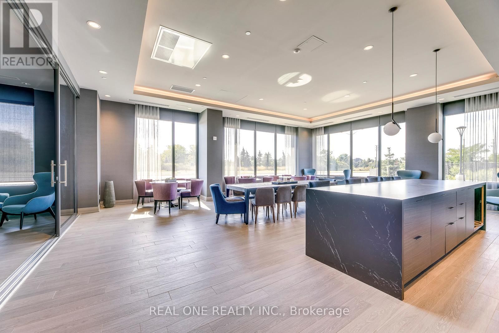 417 - 95 DUNDAS STREET WEST Image 33