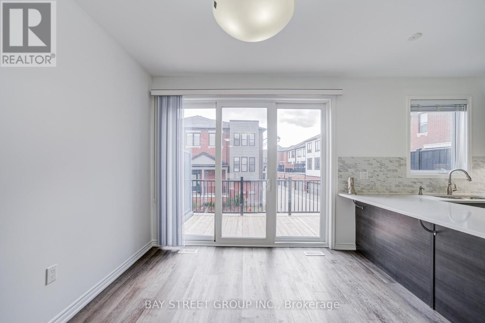 29 - 980 LOGAN DRIVE Image 14