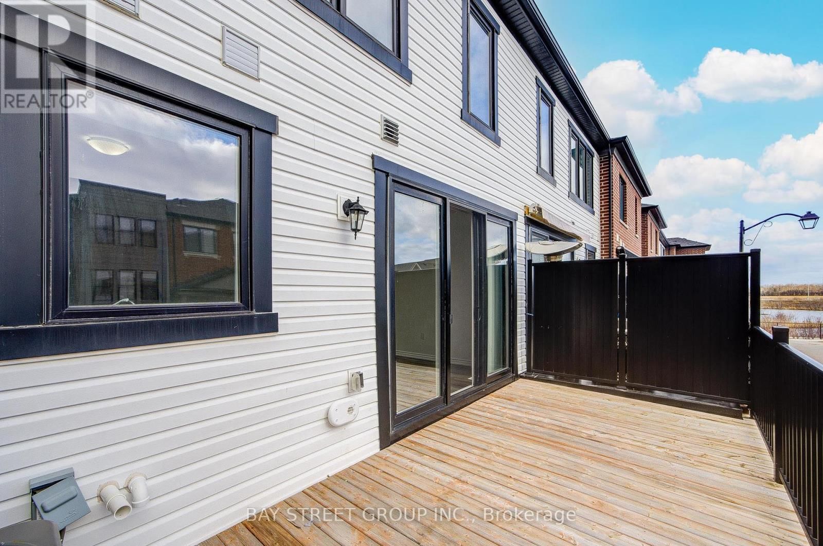 29 - 980 LOGAN DRIVE Image 24