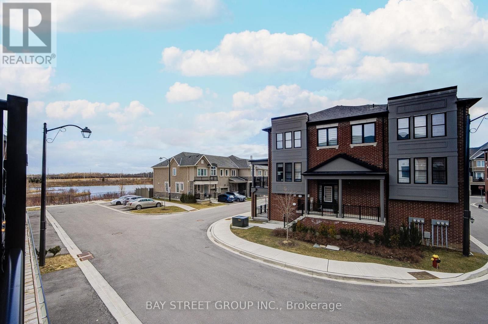 29 - 980 LOGAN DRIVE Image 25