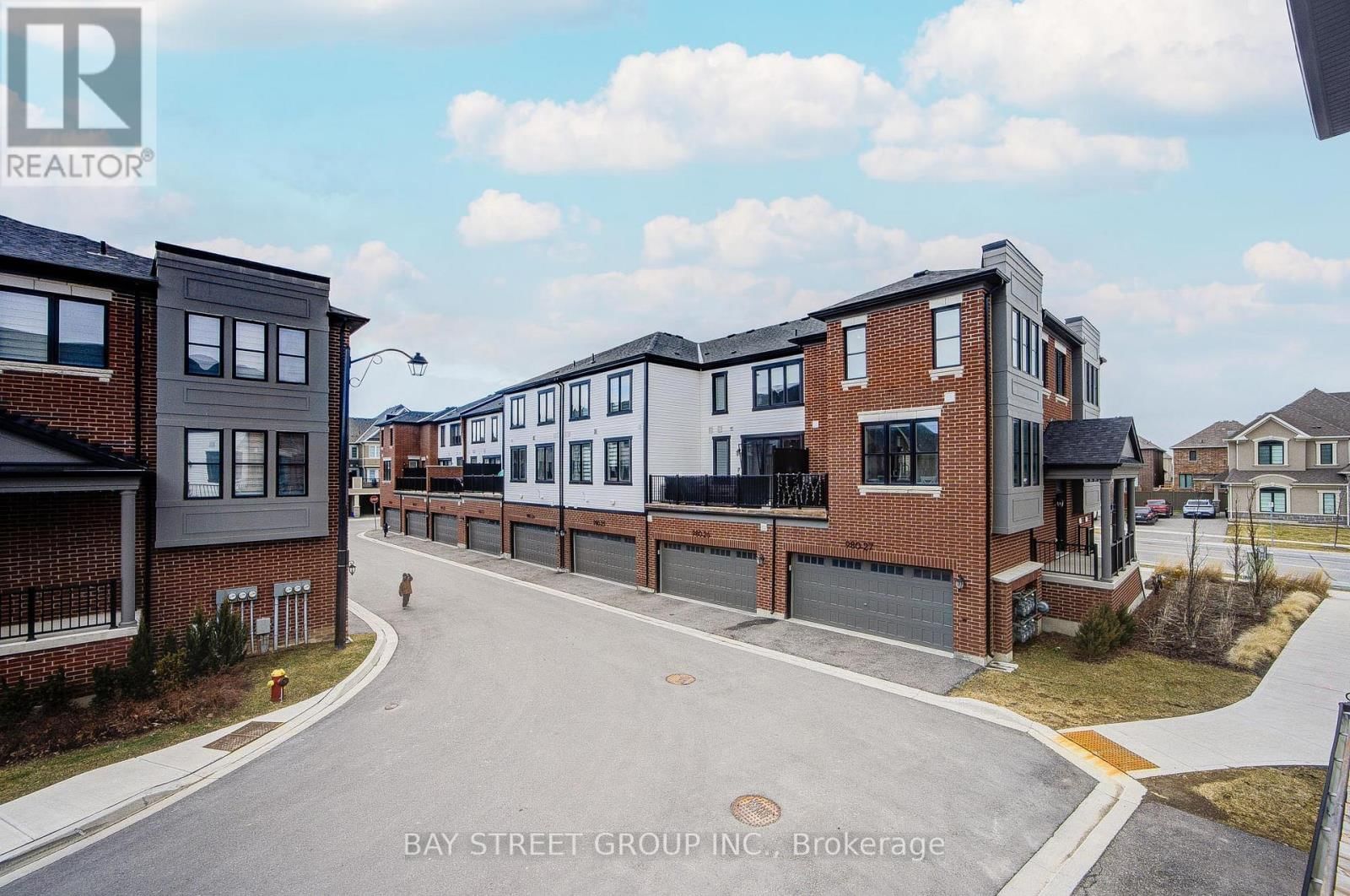 29 - 980 LOGAN DRIVE Image 27