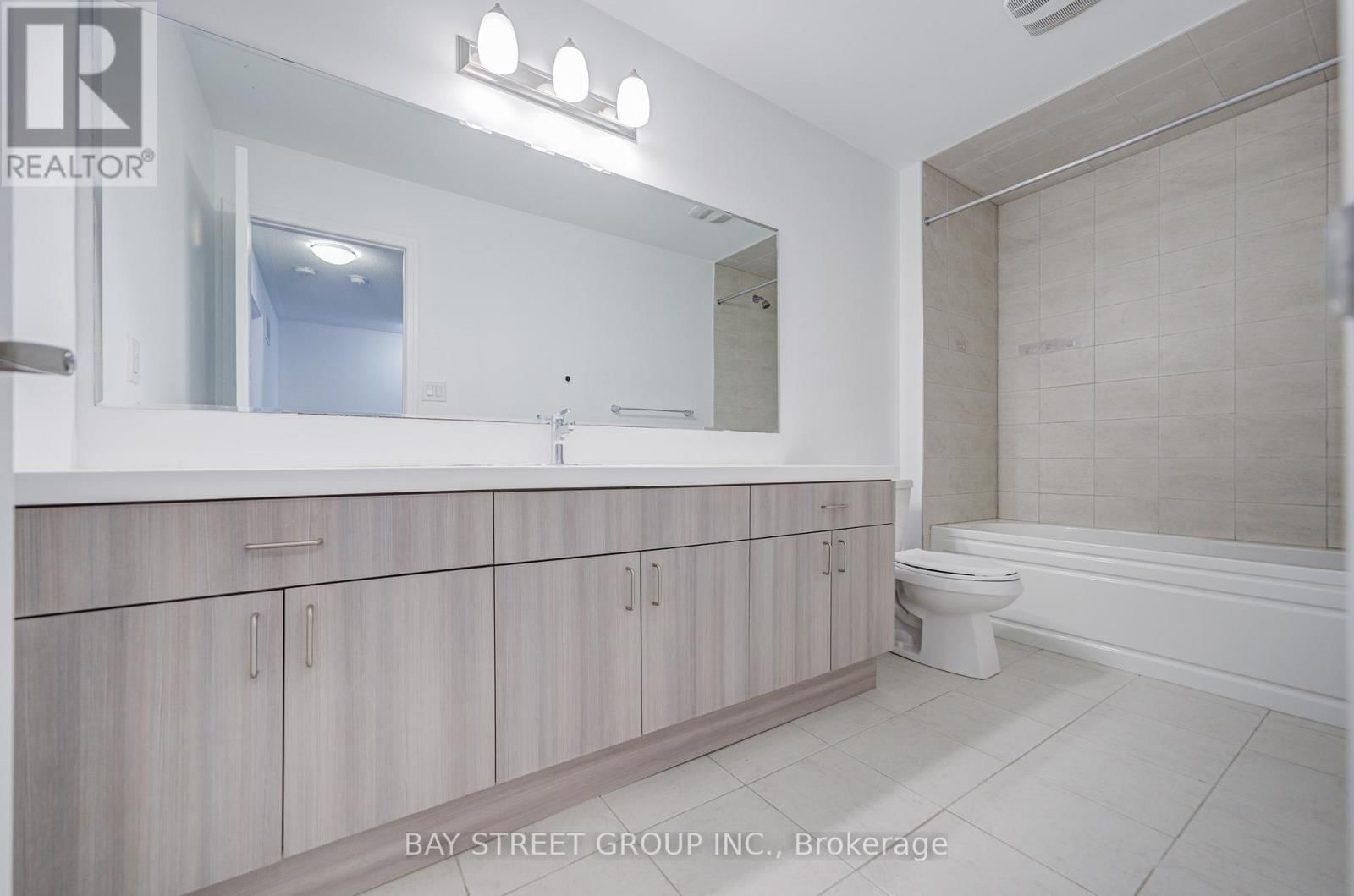 29 - 980 LOGAN DRIVE Image 41