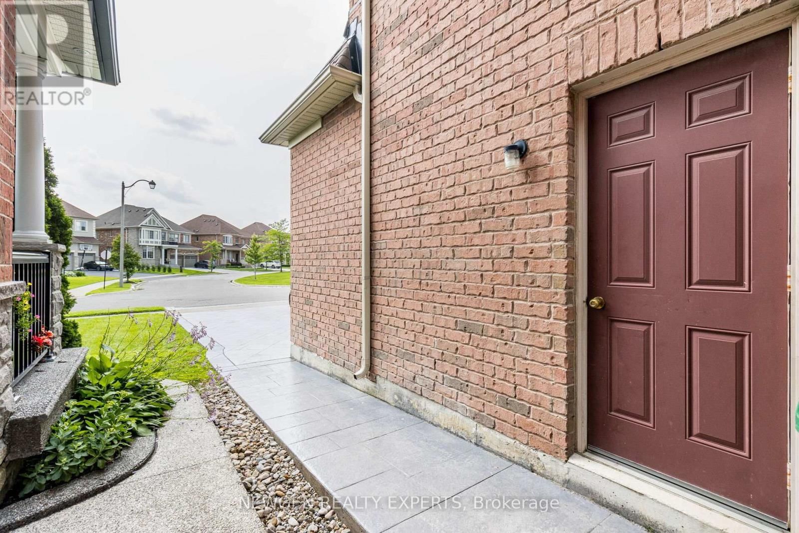 30 RAMPART DRIVE Image 50