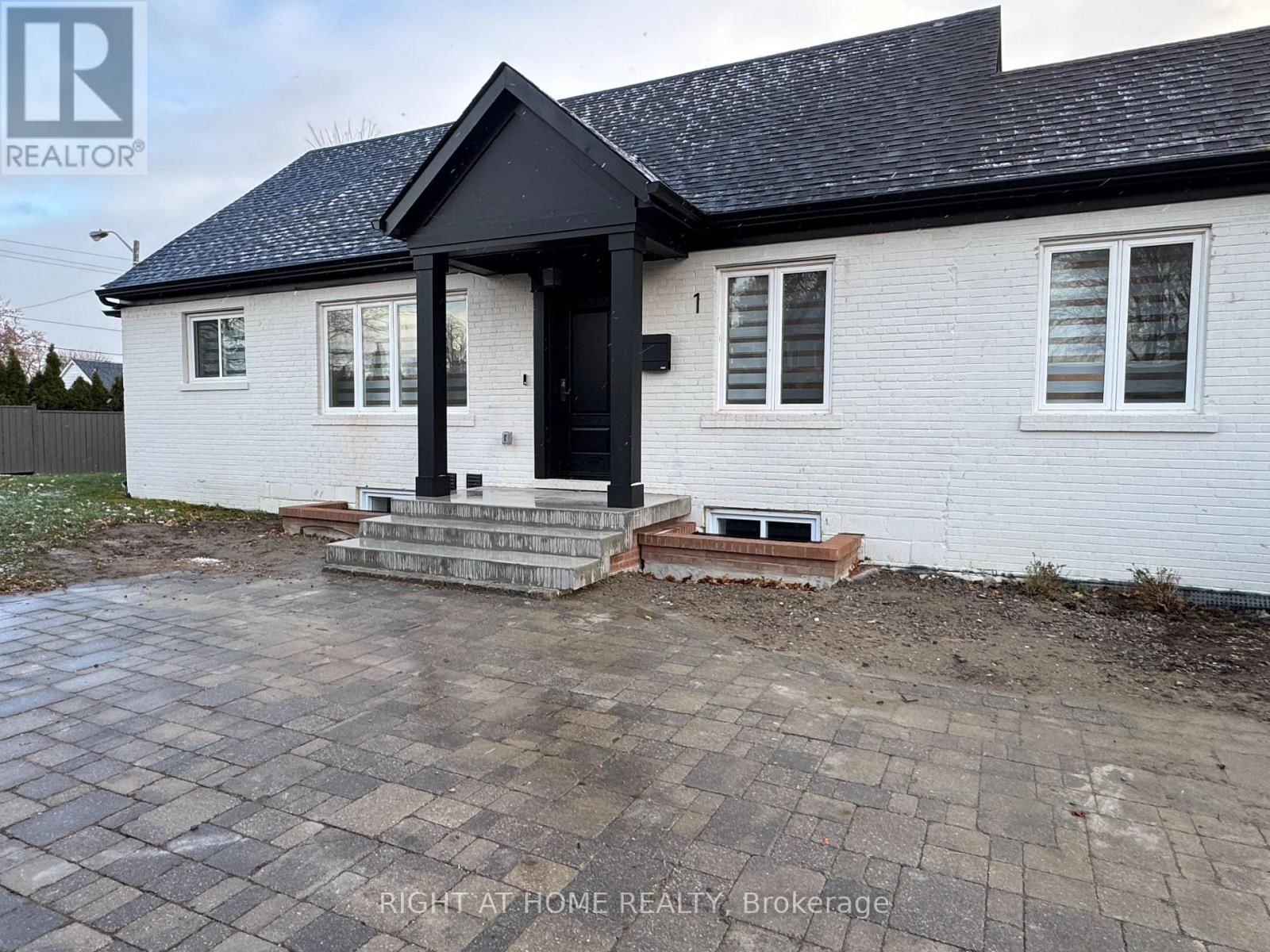 1 RANDOM STREET Image 20