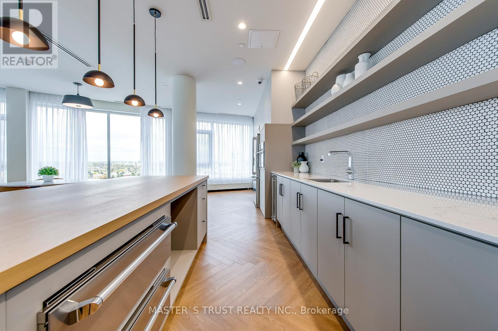 1804 - 2520 EGLINTON AVENUE WEST Image 42