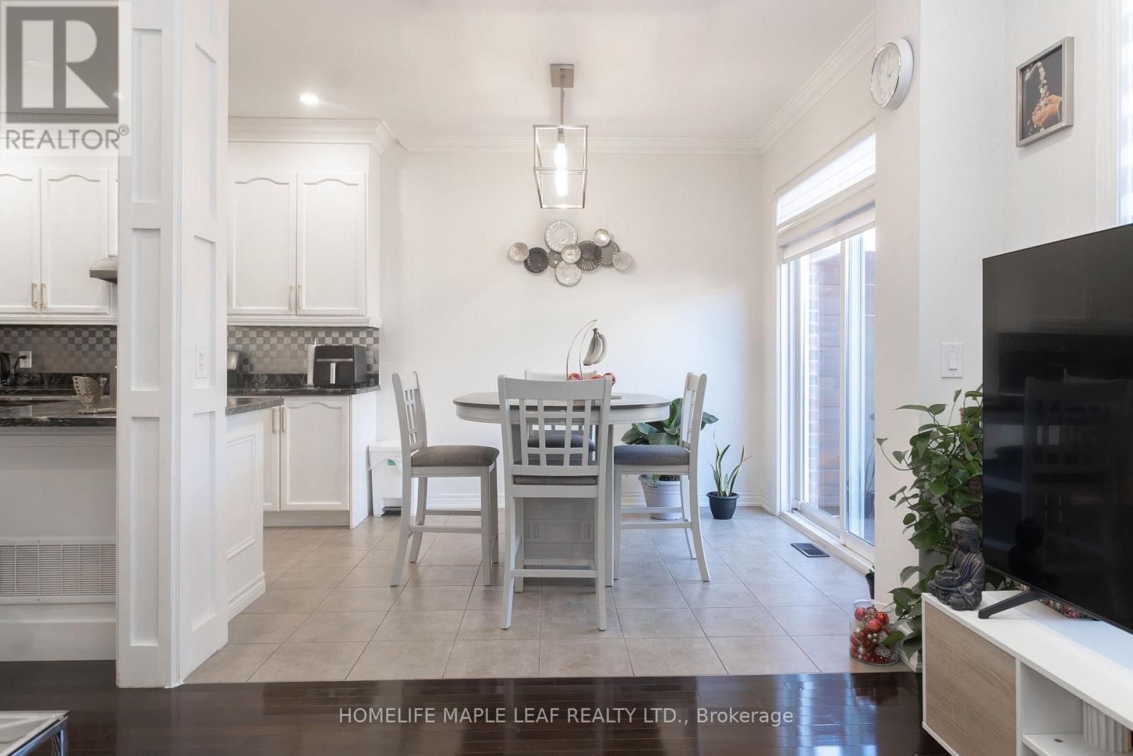 11 ICEFALL ROAD Image 12