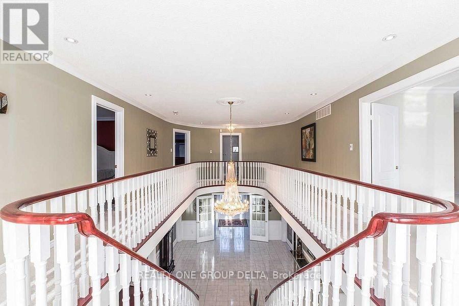 1918 ROYAL CREDIT BOULEVARD Image 19