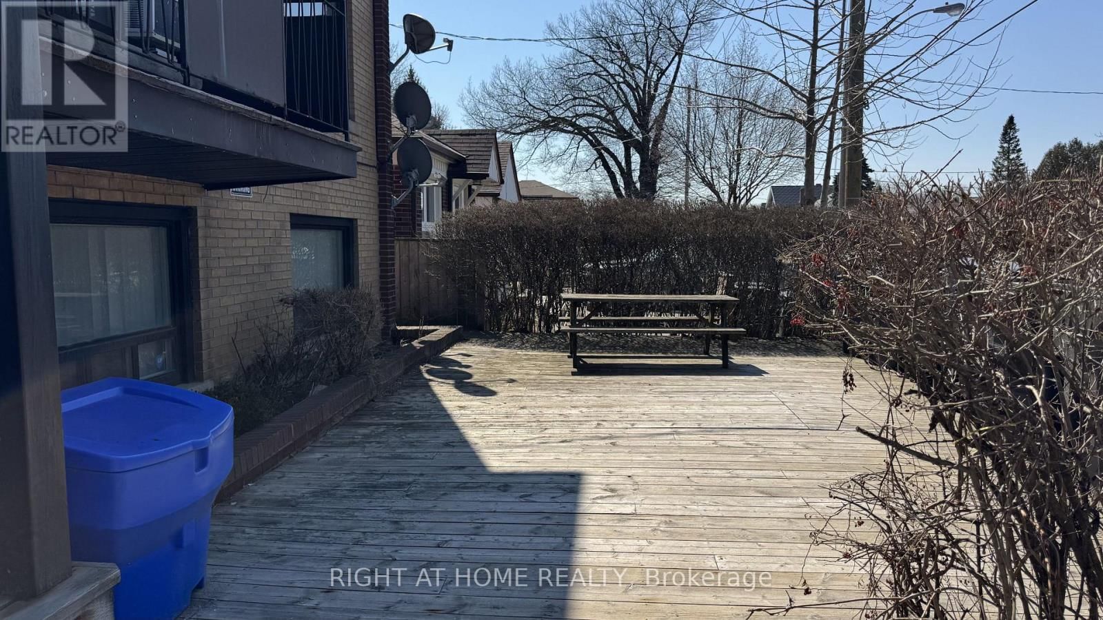 Unit 4 - 139 ROYAL YORK ROAD Image 10