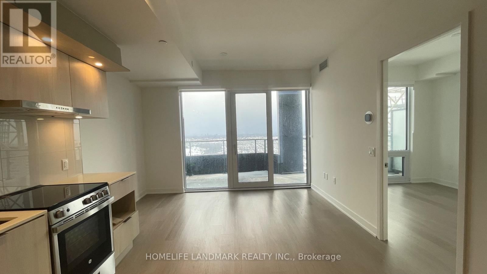 2409 - 448 BURNHAMTHORPE ROAD WEST Image 1