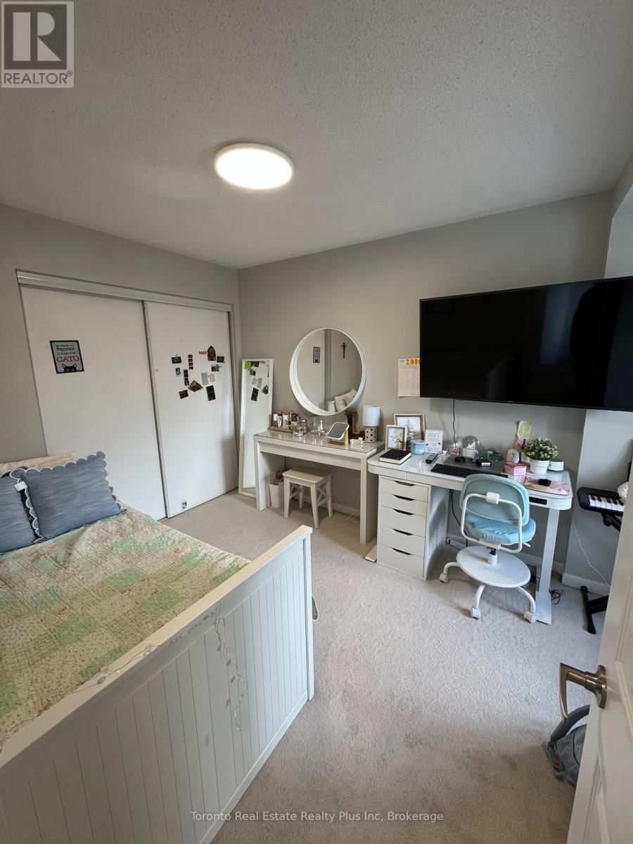 573 CARGILL PATH Image 15