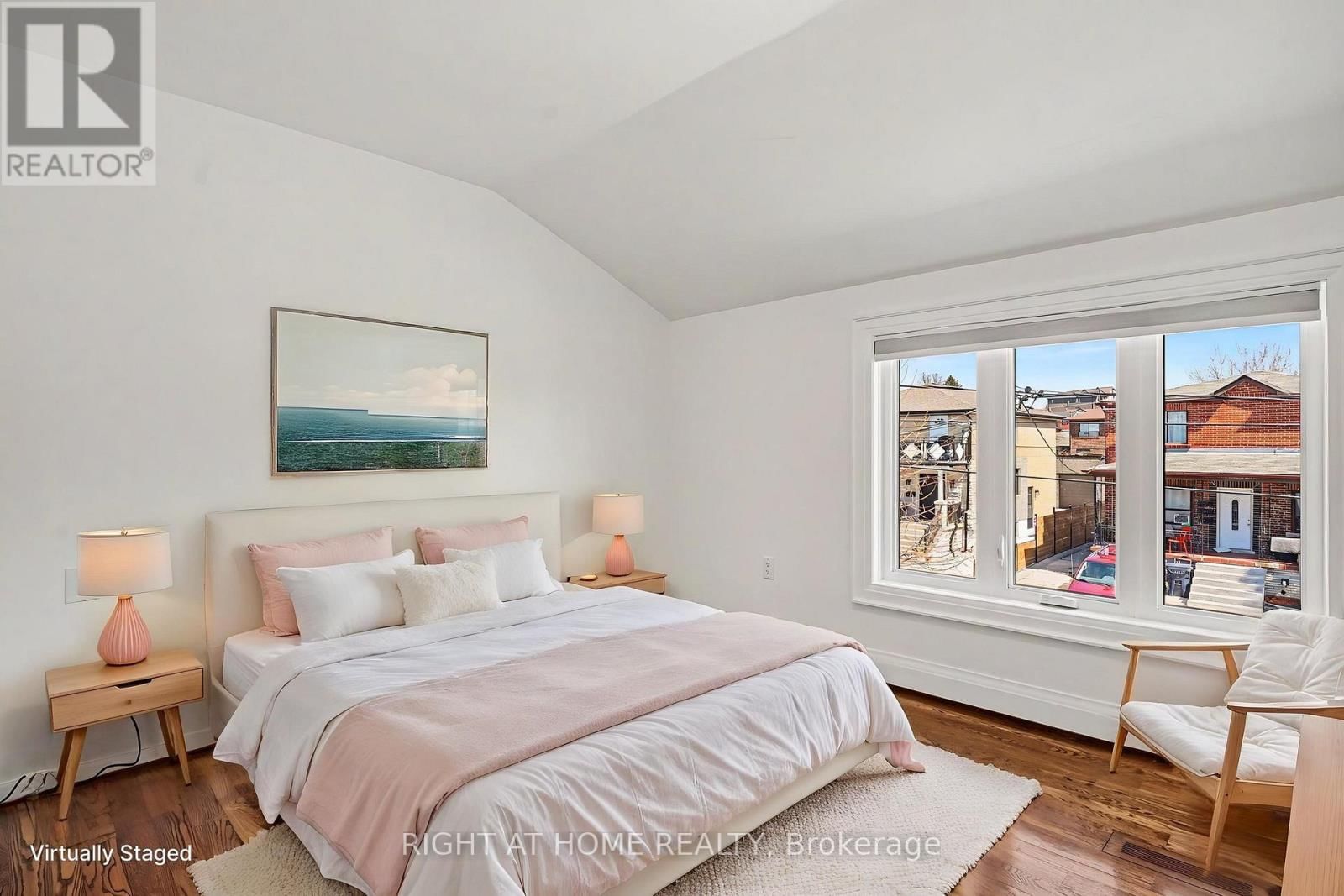 174 ROSETHORN AVENUE Image 21