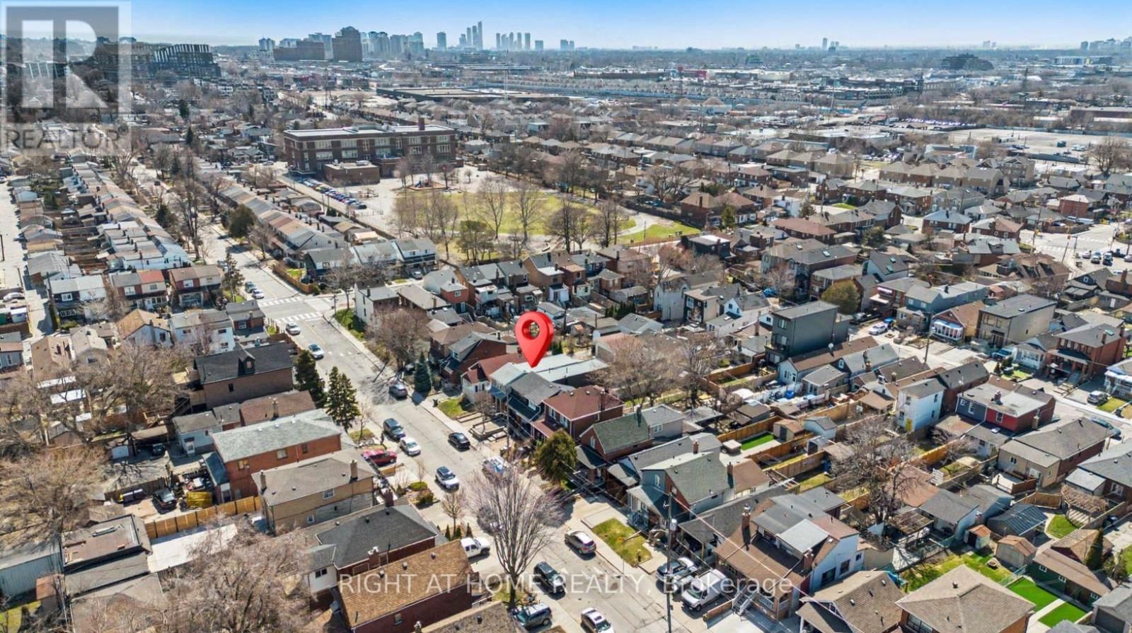 174 ROSETHORN AVENUE Image 29