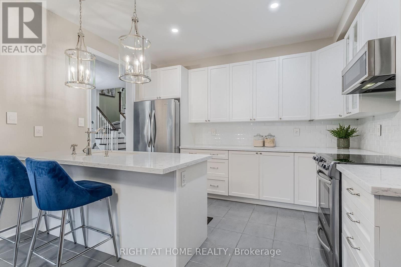 488 MCGIBBON DRIVE Image 7