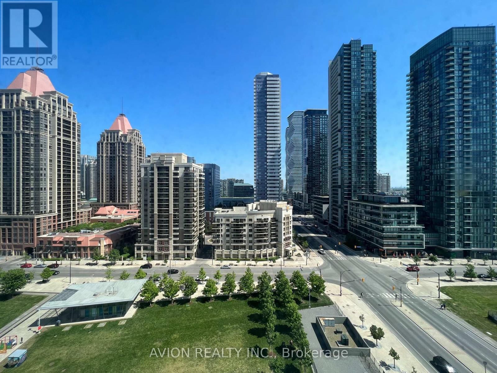 1201 - 388 PRINCE OF WALES DRIVE Image 12