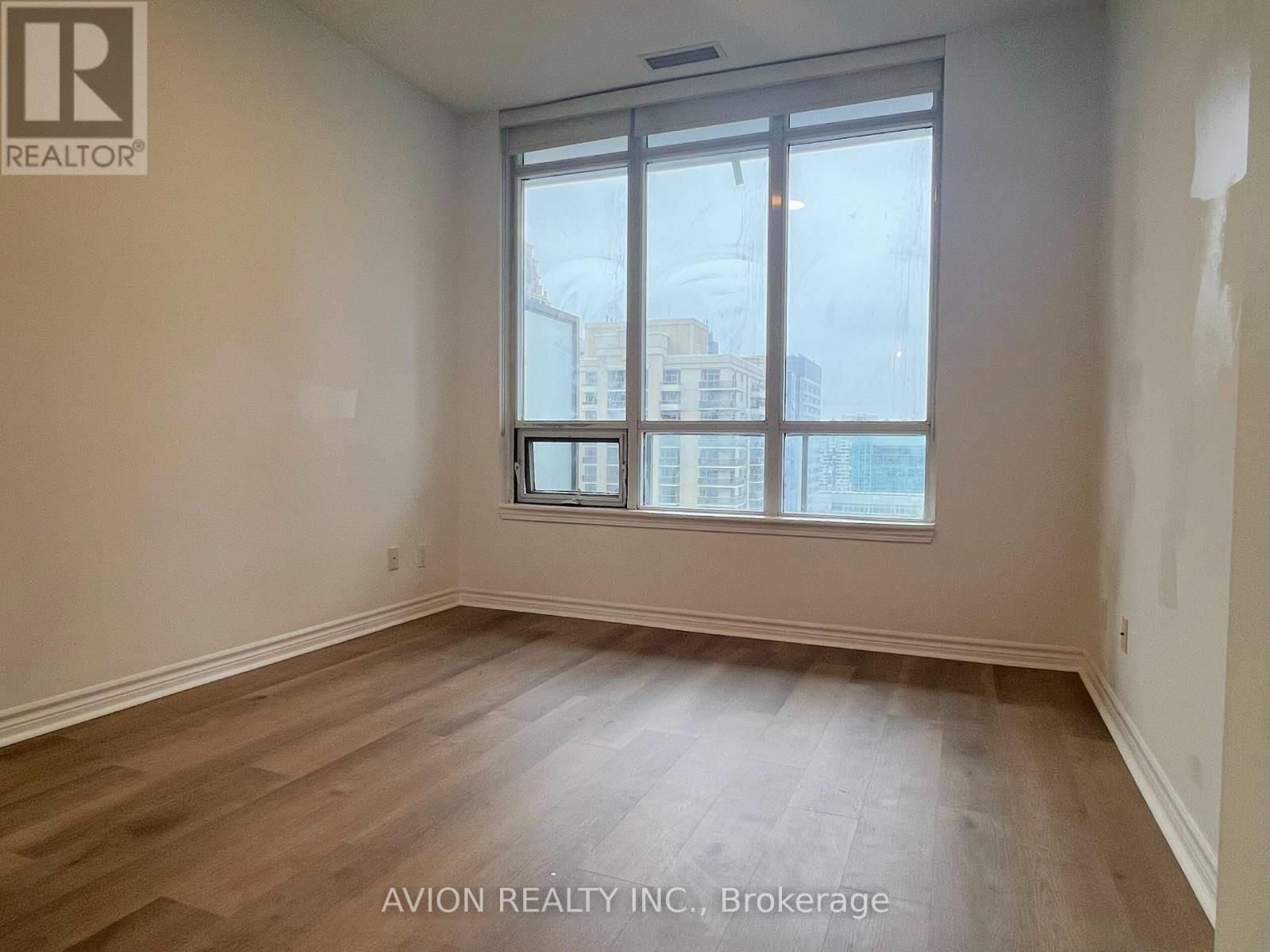 1201 - 388 PRINCE OF WALES DRIVE Image 7