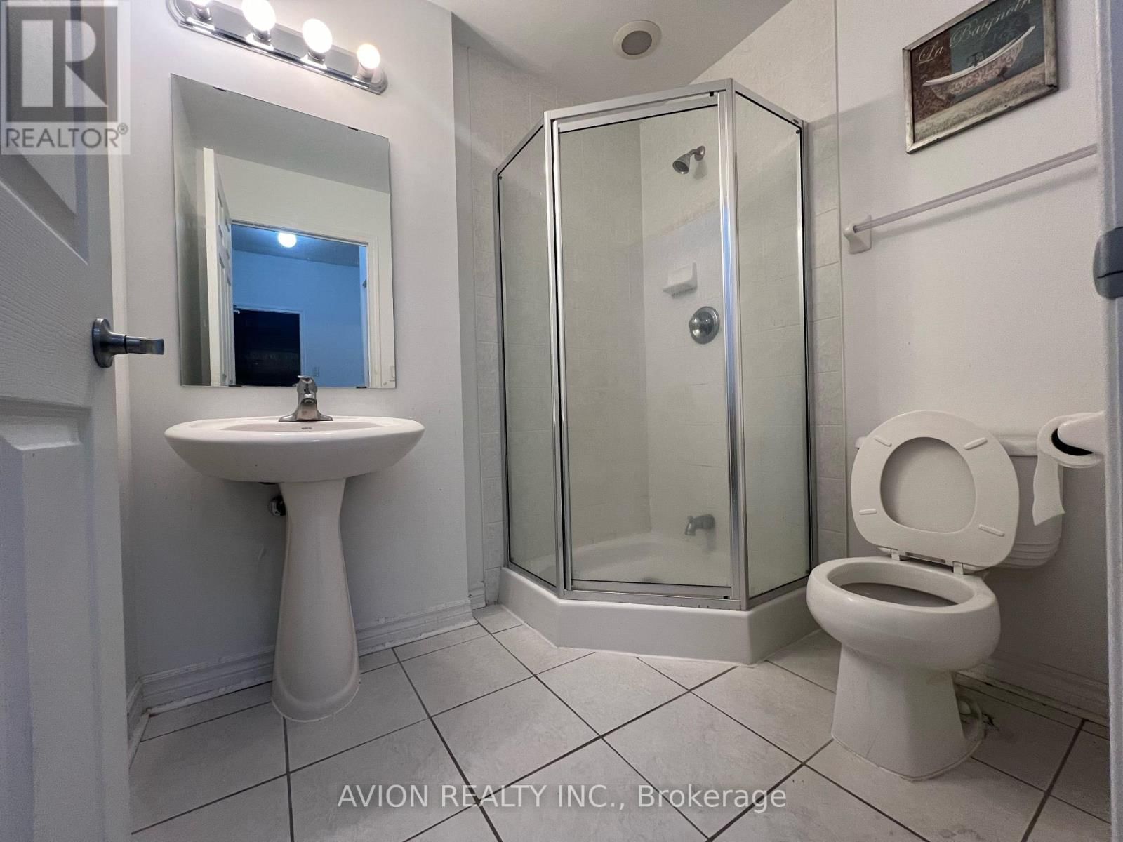 1201 - 388 PRINCE OF WALES DRIVE Image 8