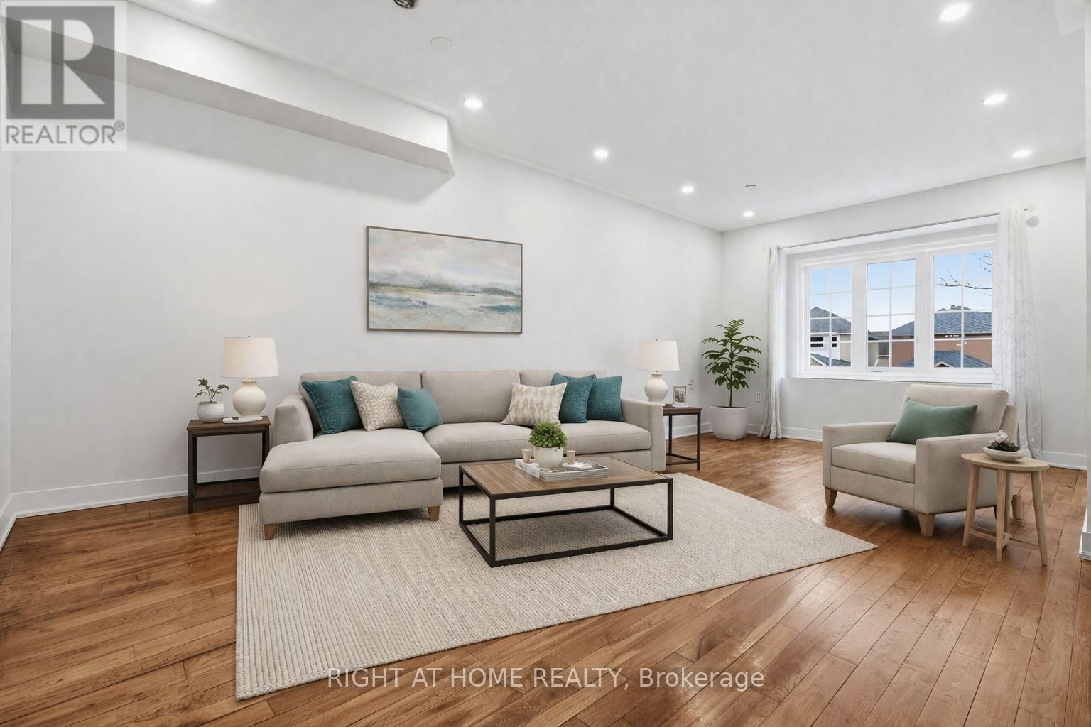 833 ESCOBAR CRESCENT Image 4