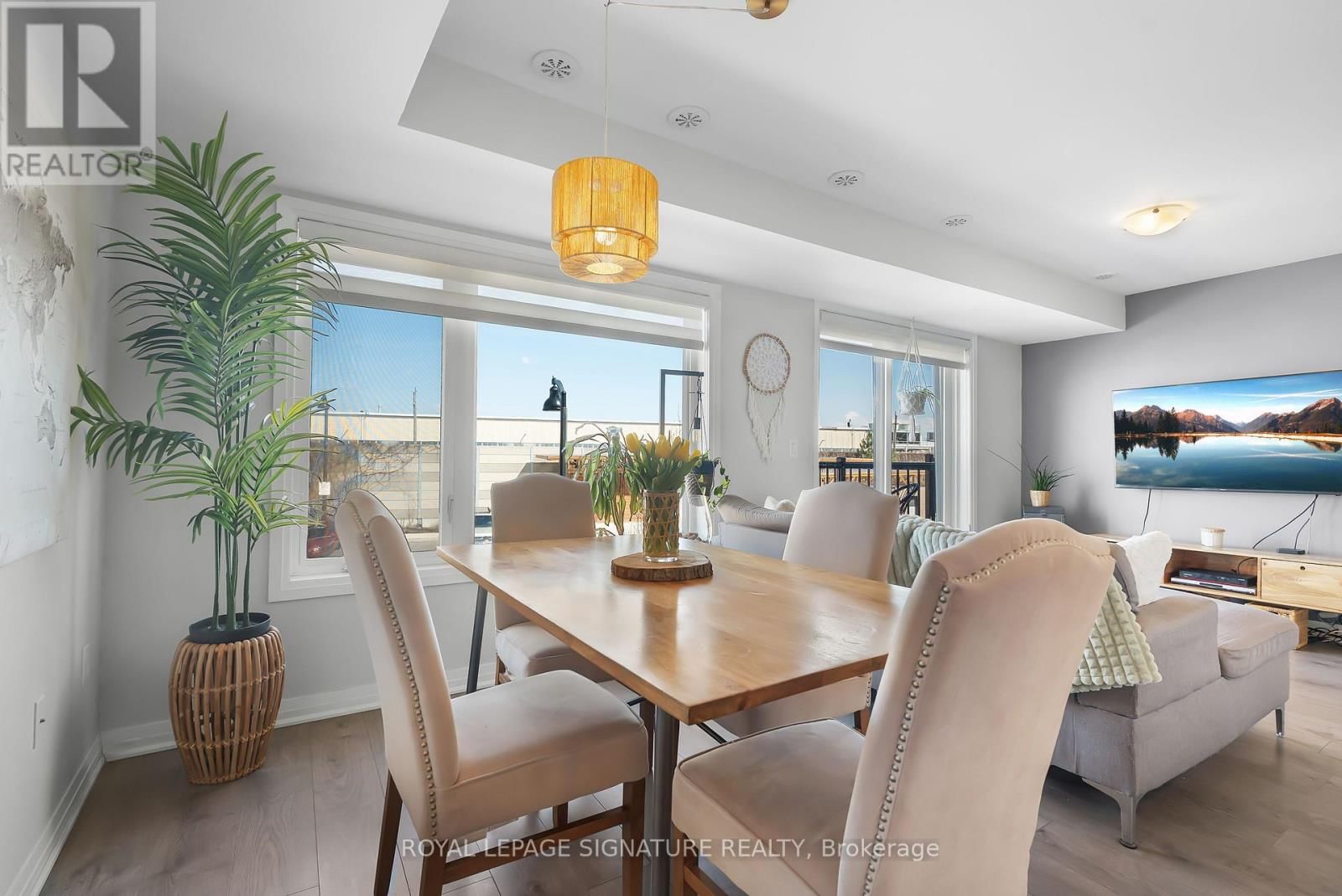 8 - 181 WILLIAM DUNCAN ROAD Image 9