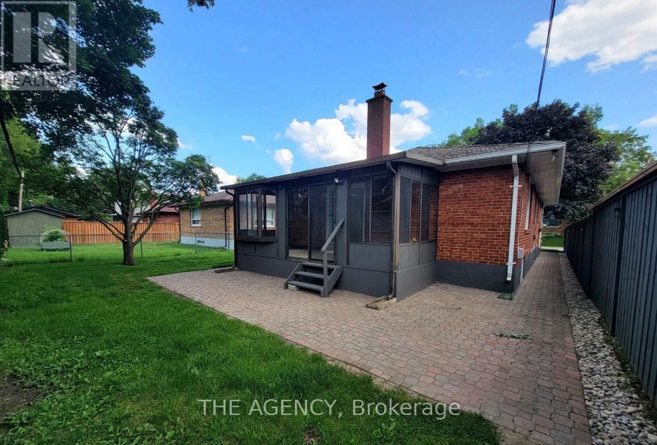 Main Floor - 26 BEAVERBROOK AVENUE Image 12