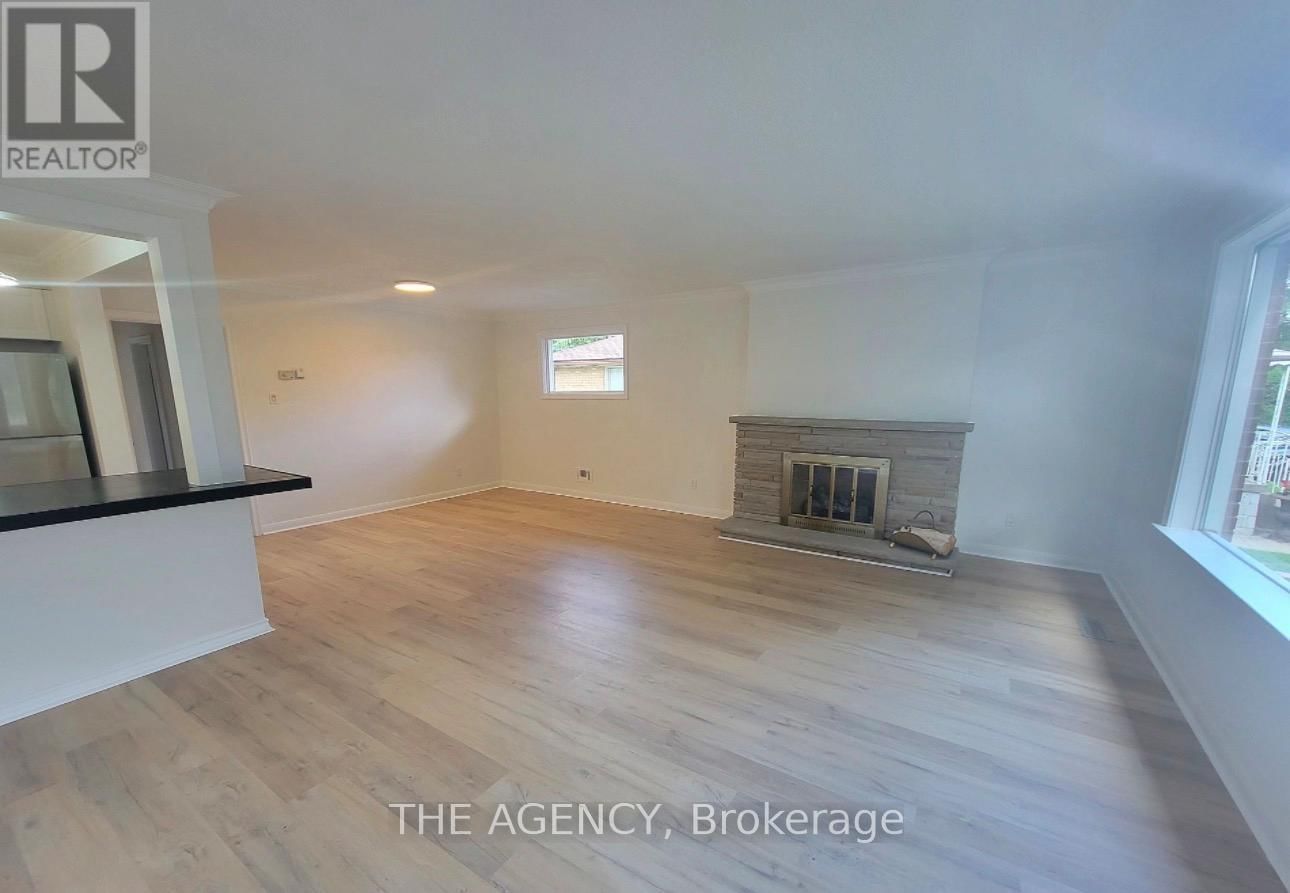 Main Floor - 26 BEAVERBROOK AVENUE Image 2