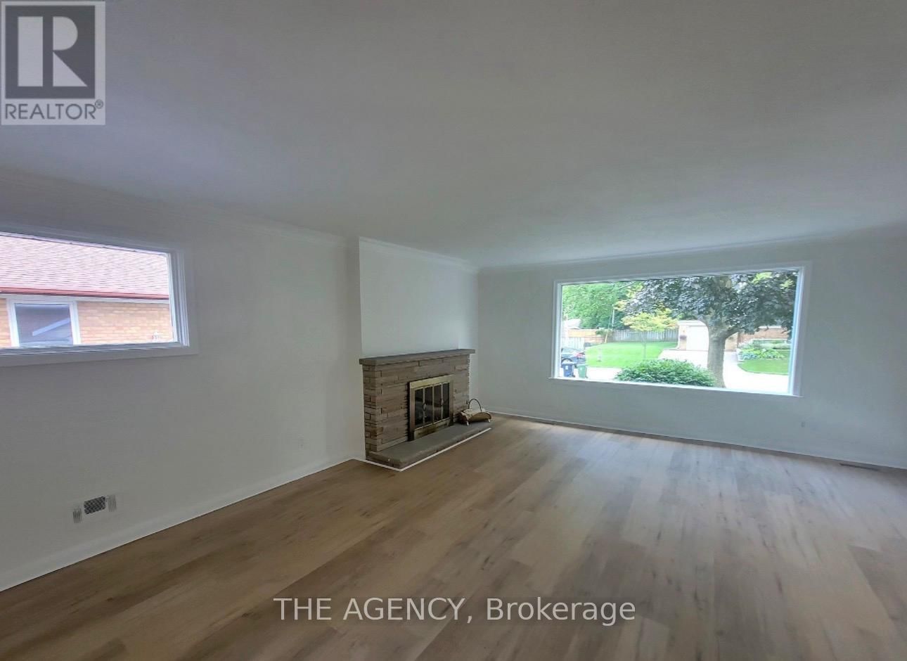 Main Floor - 26 BEAVERBROOK AVENUE Image 3