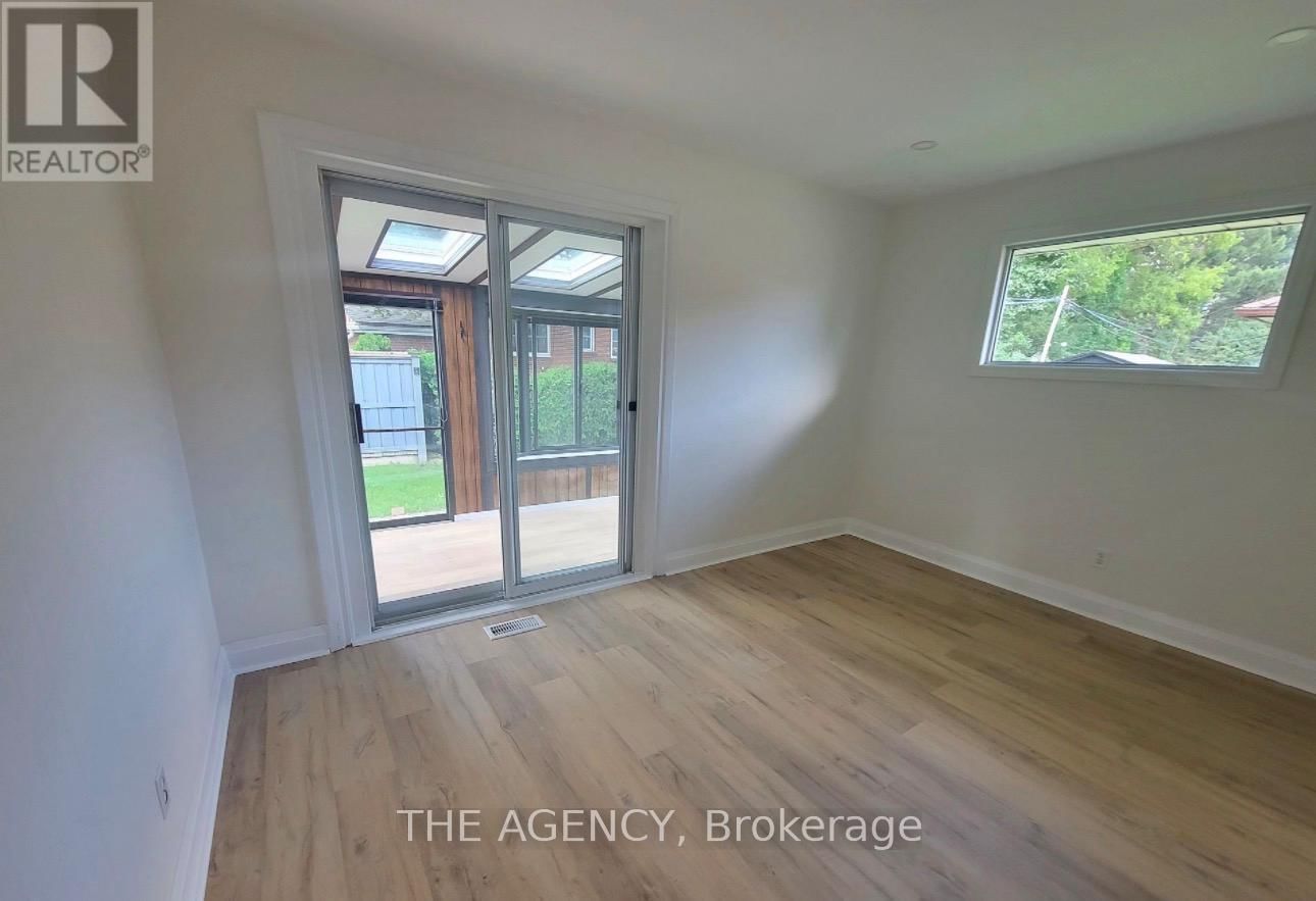 Main Floor - 26 BEAVERBROOK AVENUE Image 9