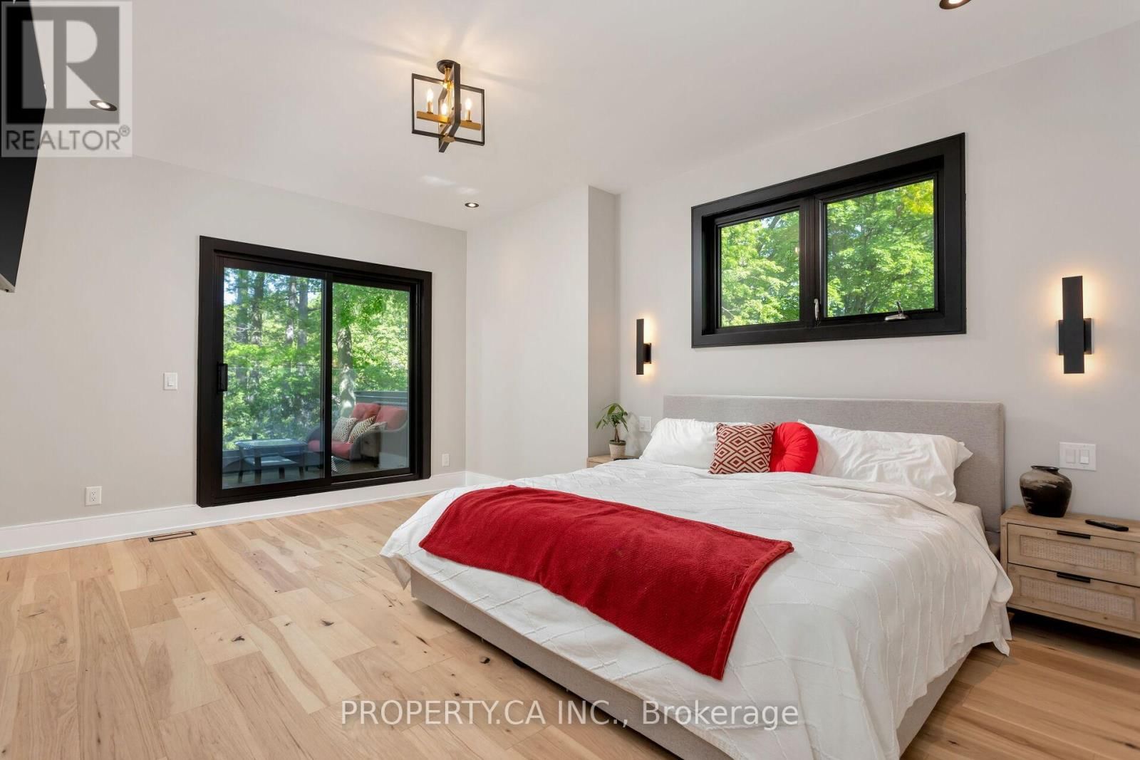 58 FARNINGHAM CRESCENT Image 13