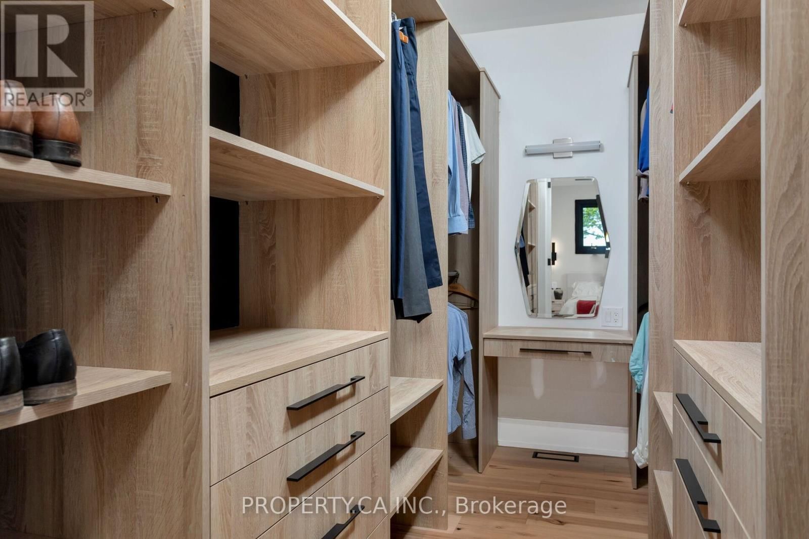 58 FARNINGHAM CRESCENT Image 14