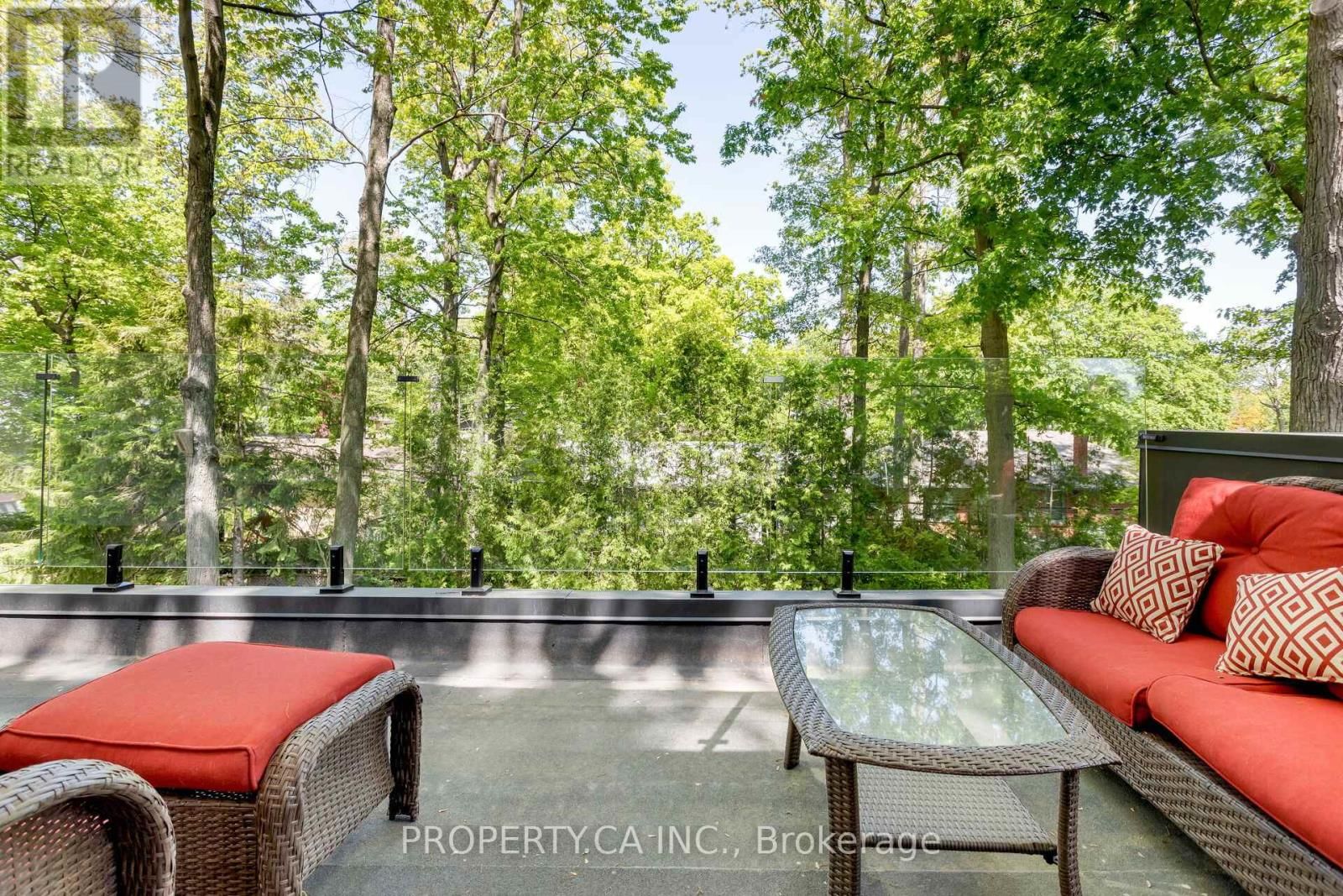 58 FARNINGHAM CRESCENT Image 17