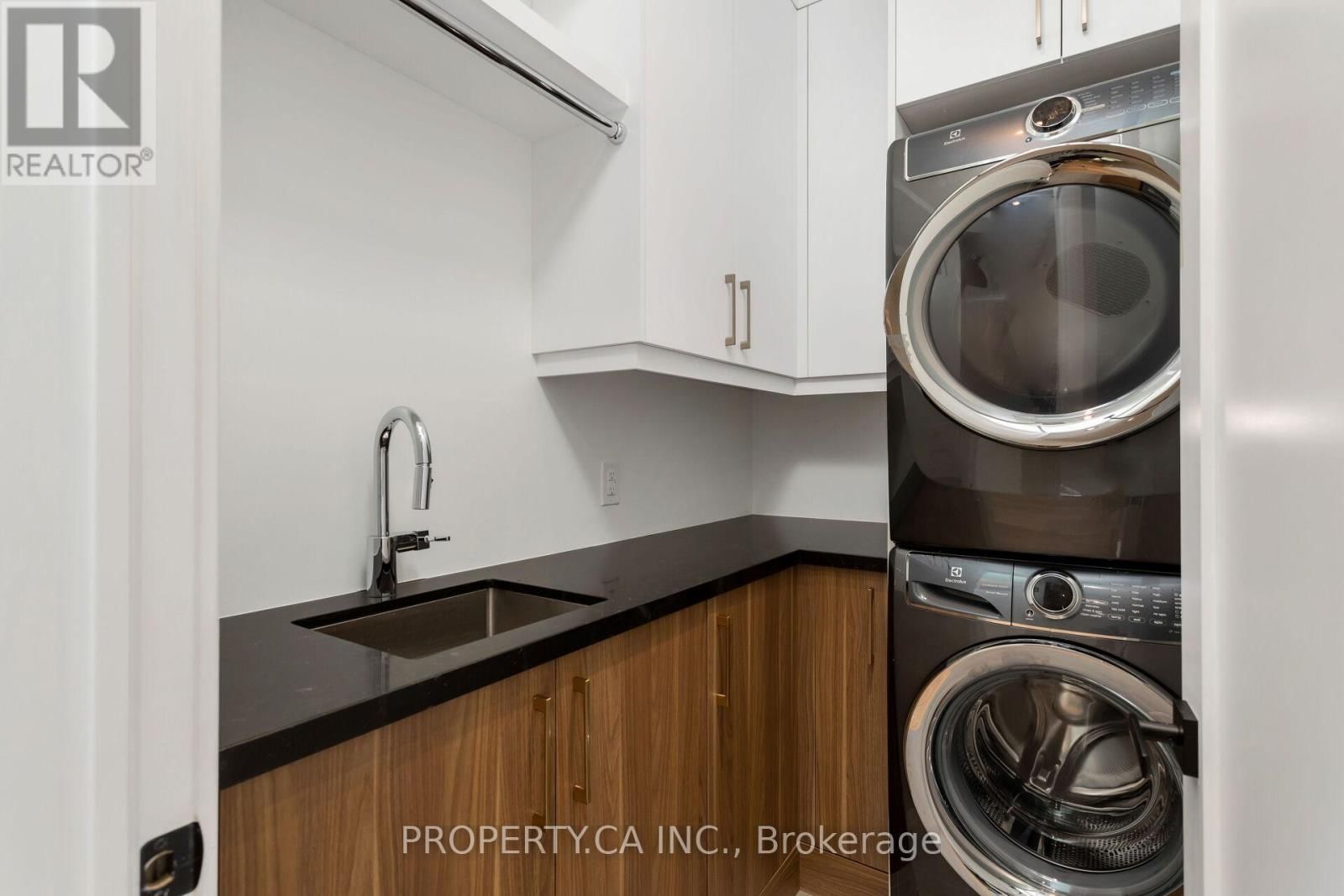 58 FARNINGHAM CRESCENT Image 26